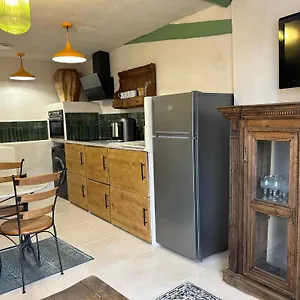 Appartement Lumineux Intra-muros Au Calme, Avignon