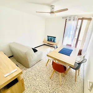 Appartement Au Pied Des Remparts, Avignon