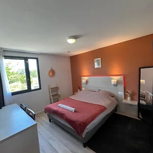 Appartement Gare Tgv Avec Place Privee, Avignon