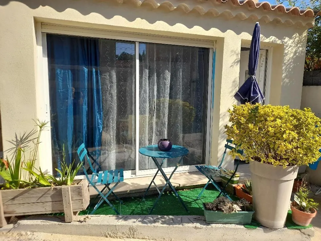 Studio Avec Une Place De Parking Avignon