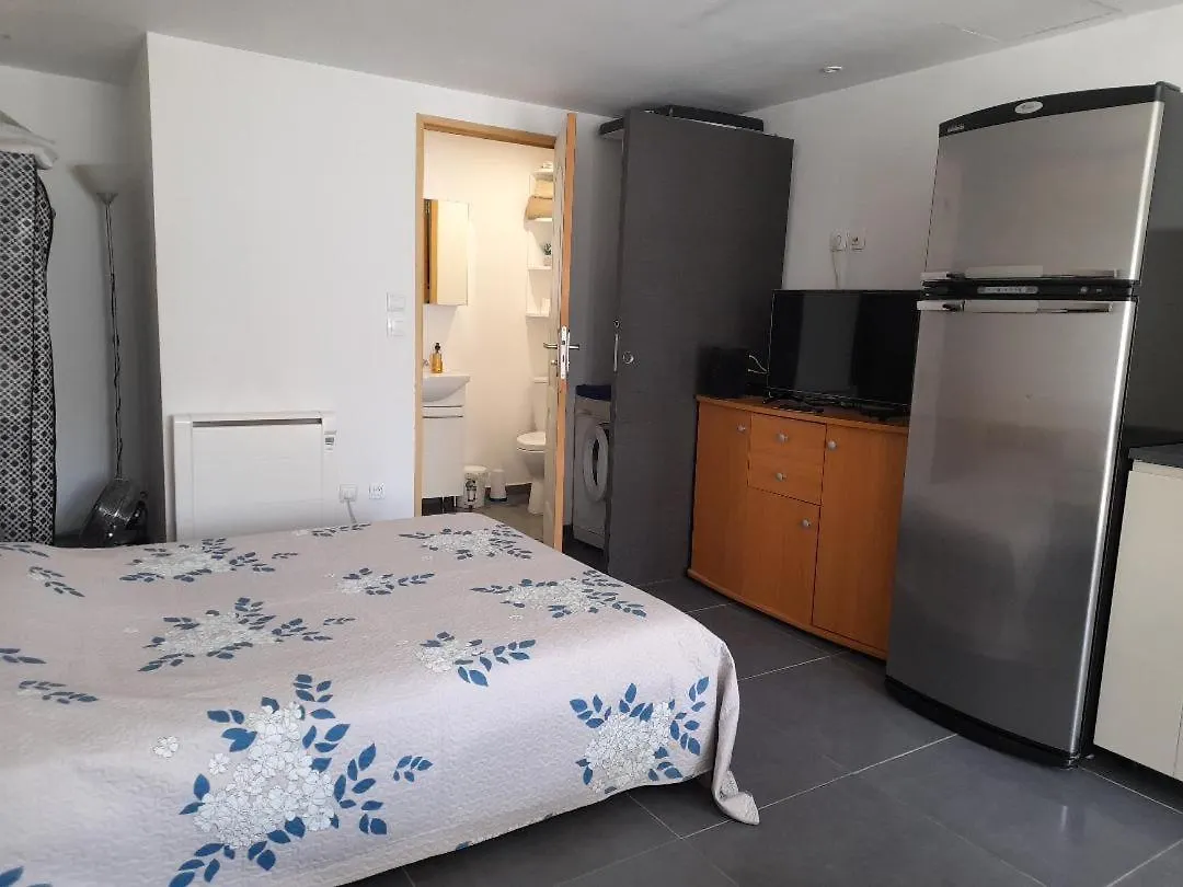 Studio Avec Une Place De Parking Avignon