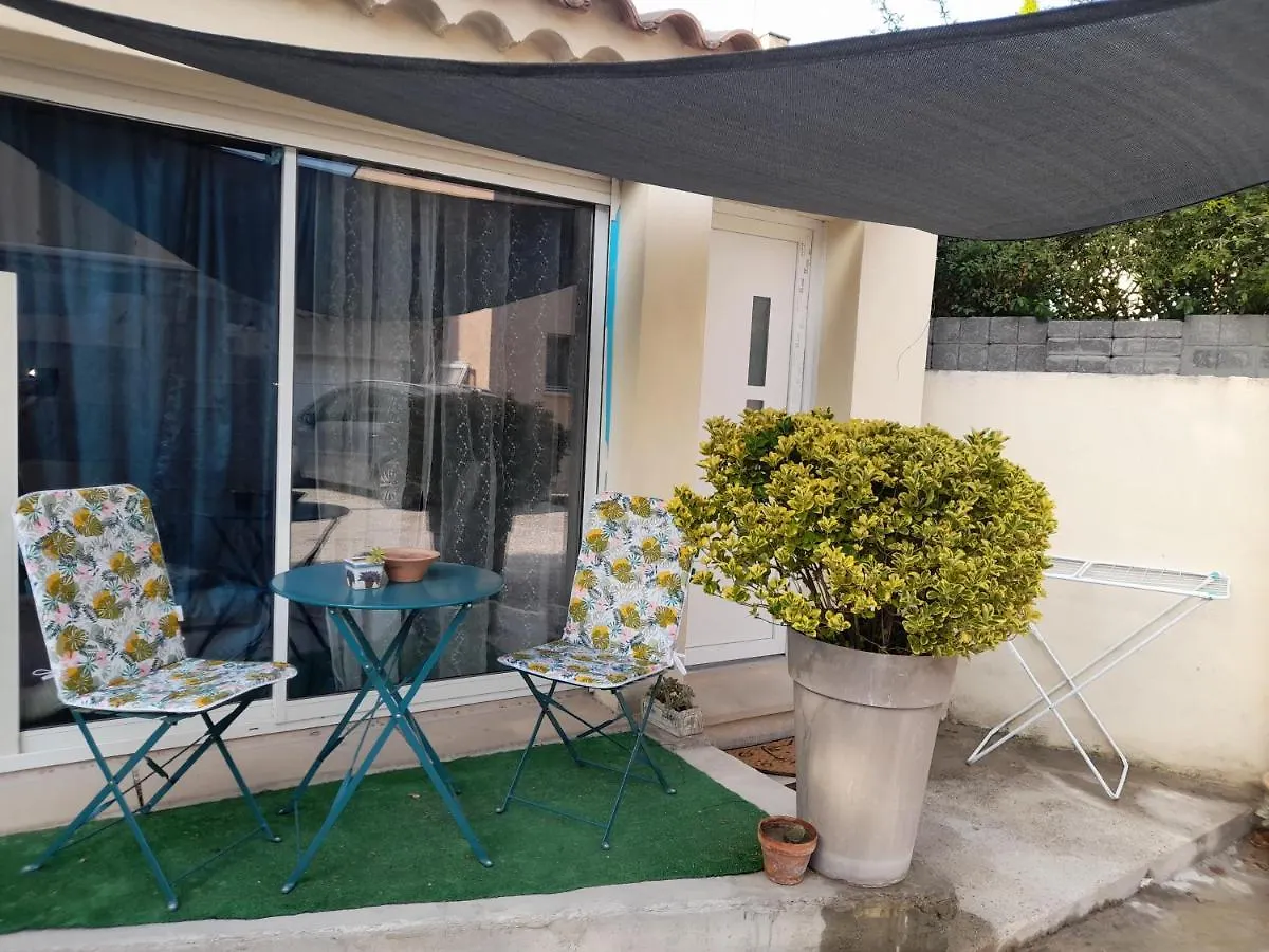Apartment Studio Avec Une Place De Parking Avignon